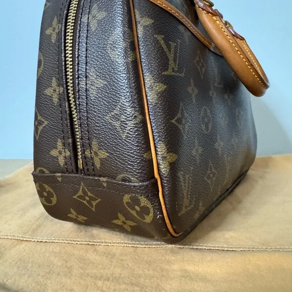 Vintage Louis Vuitton Trouville handbag - Picture 3 of 16